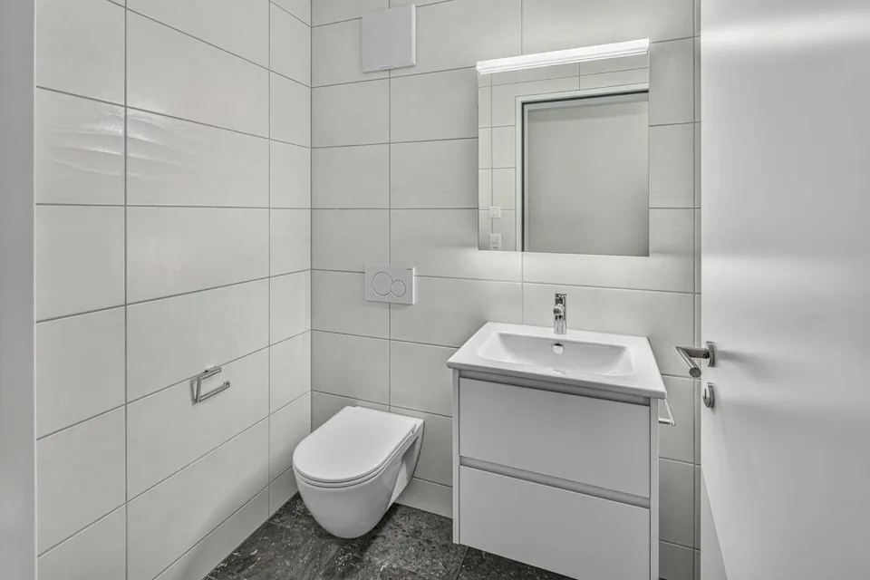 Erstvermietung - Moderne 3.5-Zimmer Wohnung an zentraler Lage