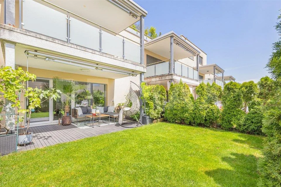 Moderne Gartenwohnung, Hobbyraum und Tiefgaragenplatz - Minergie-Standard! – Foto 7 von 13