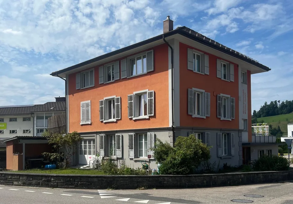 Wohn- und Geschäftshaus an zentraler Lage in Huttwil – photo 2 sur 22