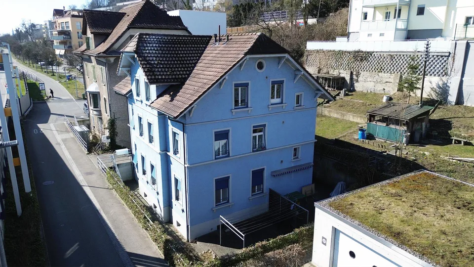 Charmante Dachgeschosswohnung mit viel Stauraum