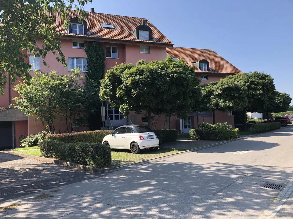 gemütliche 2.5-Zimmerwohnung mit Gartensitzplatz