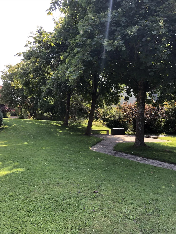 gemütliche 2.5-Zimmerwohnung mit Gartensitzplatz