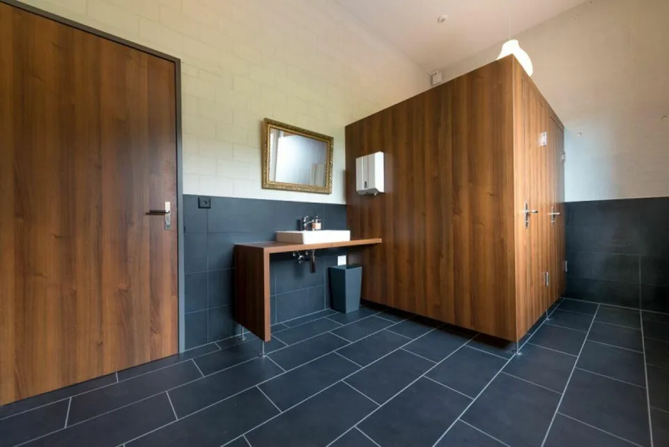 48 m2 d'espace commercial dans un bâtiment commercial moderne avec construction de coque exclusive – photo 3 sur 4