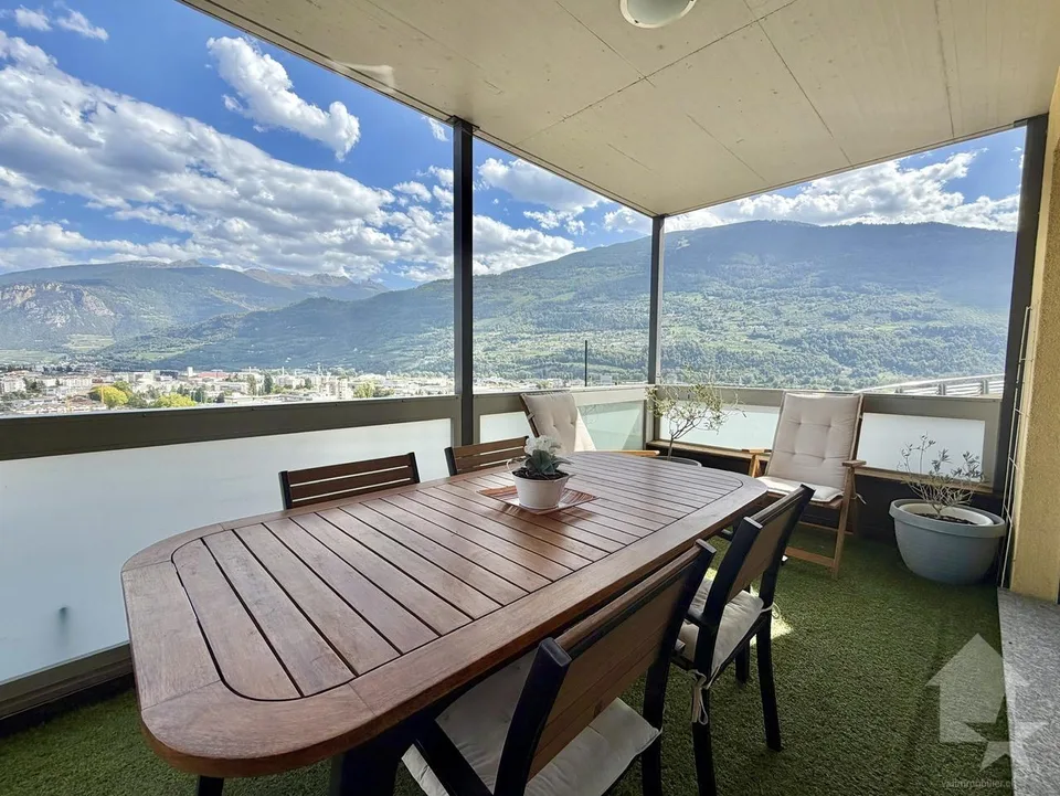 Bel appartement en terrasse avec un garage et une vue exceptionnelle ! – Foto 6 von 24