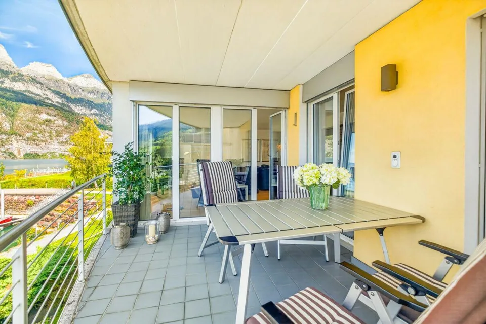 Wohnen in erster Seereihe: 4.5-Zimmerwohnung mit Seepanorama und Blick auf die Churfirsten – Foto 19 von 22