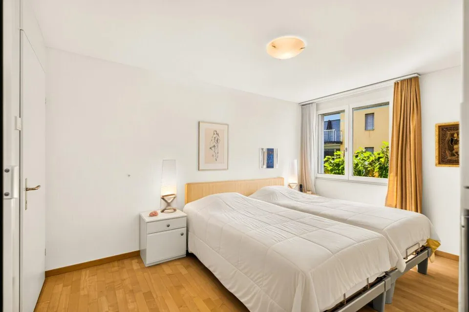 Wohnen in erster Seereihe: 4.5-Zimmerwohnung mit Seepanorama und Blick auf die Churfirsten – Foto 11 von 22