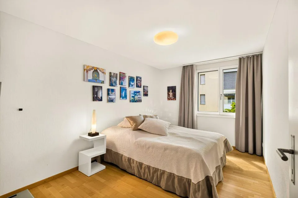 Wohnen in erster Seereihe: 4.5-Zimmerwohnung mit Seepanorama und Blick auf die Churfirsten – Foto 10 von 22