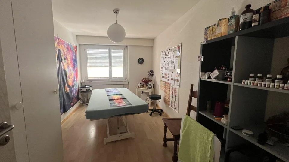 5.5-Zimmerwohung mit grosszügigem Grundriss und Terrasse wartet auf...