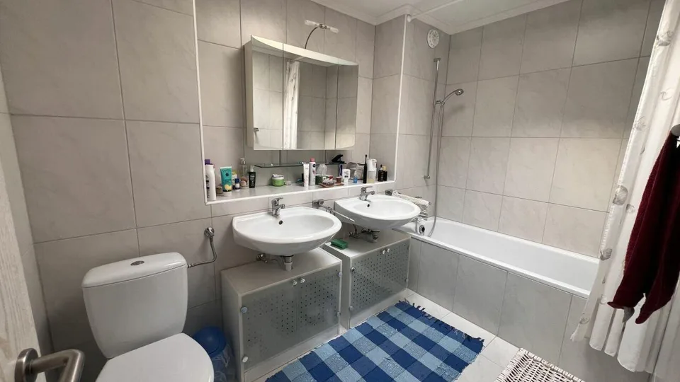 5.5-Zimmerwohung mit grosszügigem Grundriss und Terrasse wartet auf...
