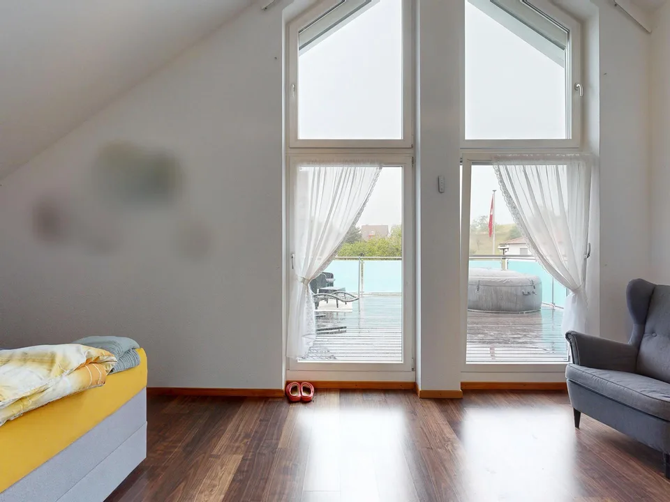 Grosszügiges 4.5-Zimmer Einfamilienhaus mit Wintergarten – Foto 8 von 13