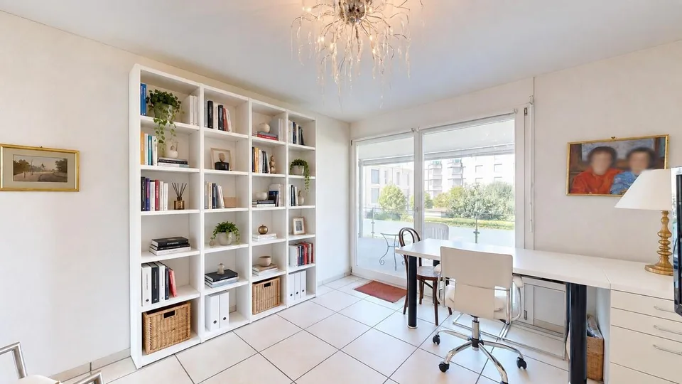 4.5-Zimmer-Wohnung mit Wintergarten und Einstellhallenplatz – Foto 7 von 11