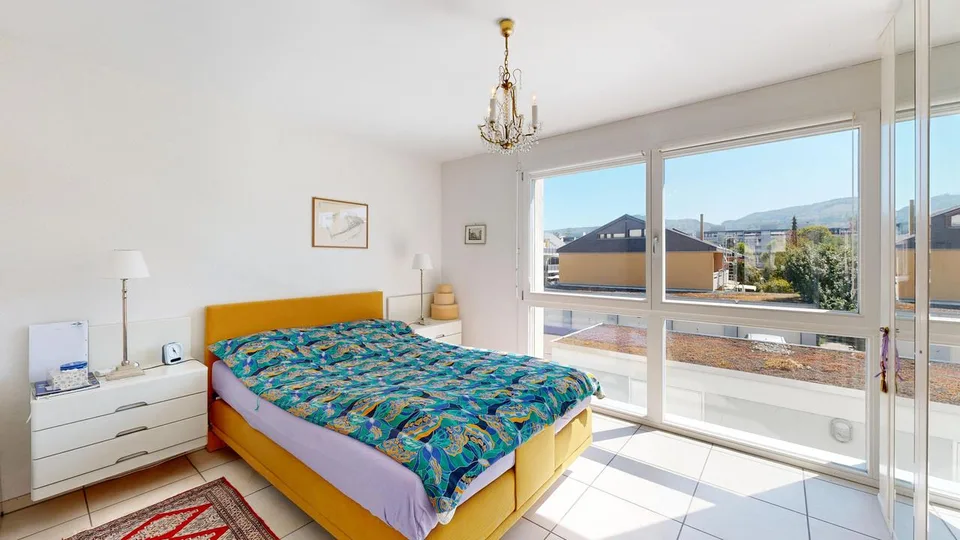 4.5-Zimmer-Wohnung mit Wintergarten und Einstellhallenplatz – Foto 6 von 11