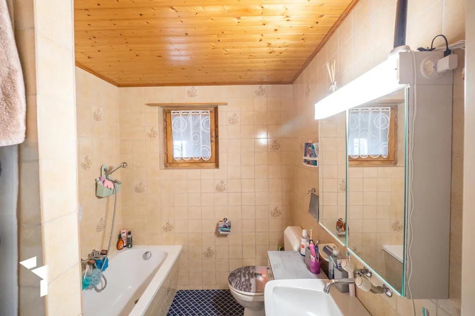 Idyllisch gelegenes Zwei-Generationen-Haus – foto 9 di 18