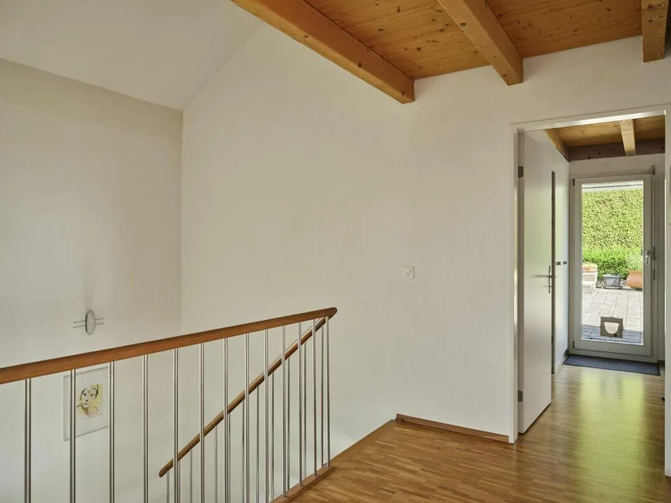 Einfamilienhaus mit Doppelgarage – Foto 10 von 13