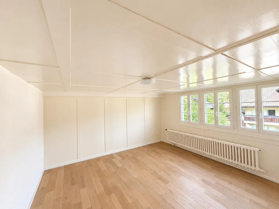 Geräumige 3.5-Zimmer-Wohnung mit Charme in Bauma