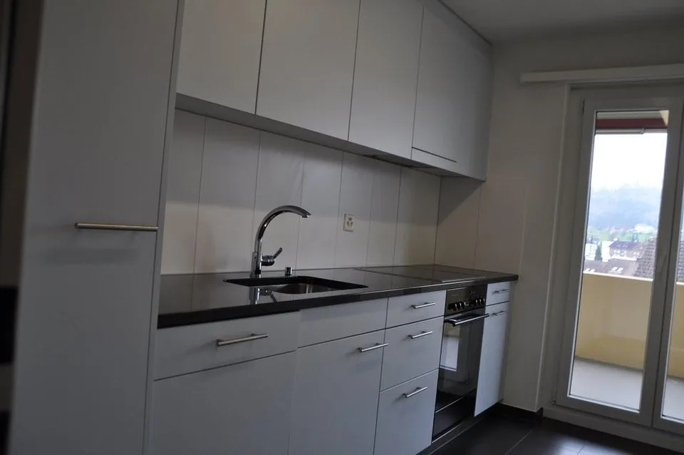 Grosszügige 3.5 Zimmer-Wohnung in Falwil