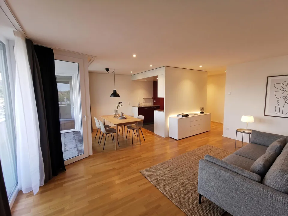 Moderne 2.5-Zimmerwohnung im 1.OG