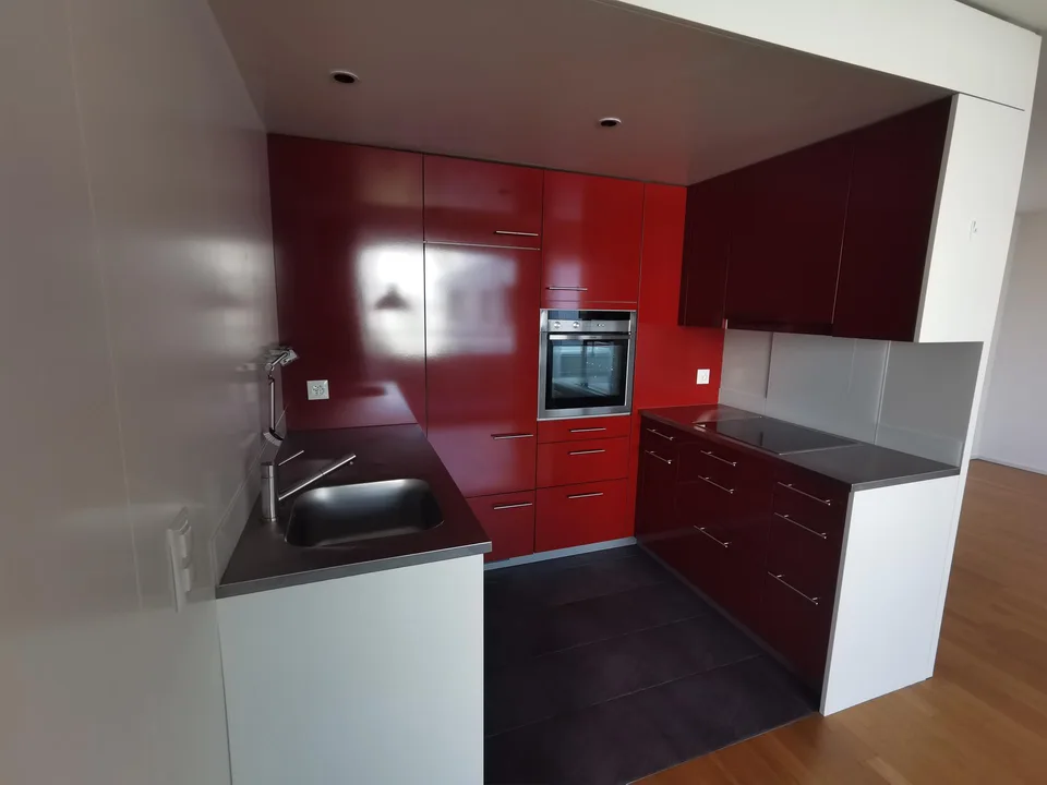 Moderne 2.5-Zimmerwohnung im 1.OG