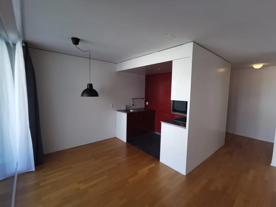 Moderne 2.5-Zimmerwohnung im 1.OG