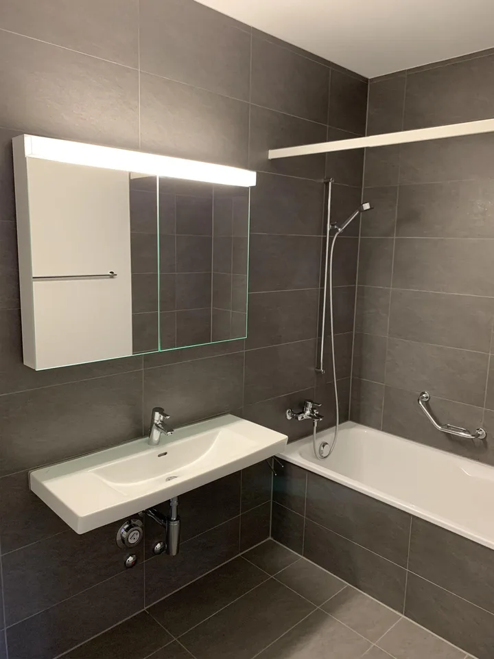 Schöne , helle 3.5 Zimmerwohnung – photo 6 sur 6