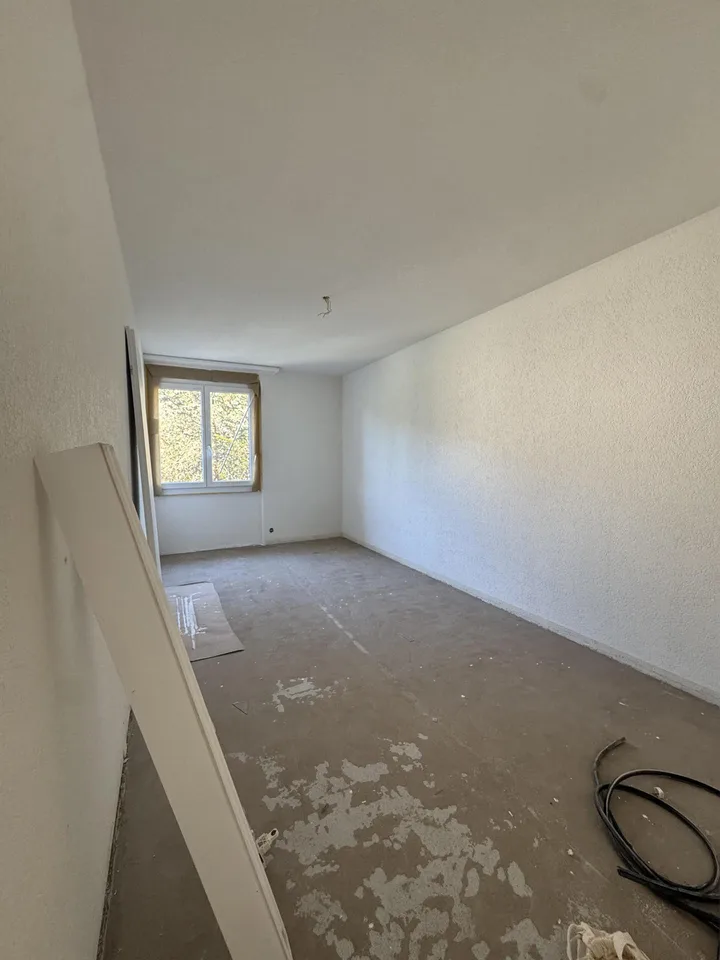 Neu renoviert, 4.5 Zimmerwohnung in gepflegter Liegenschaft