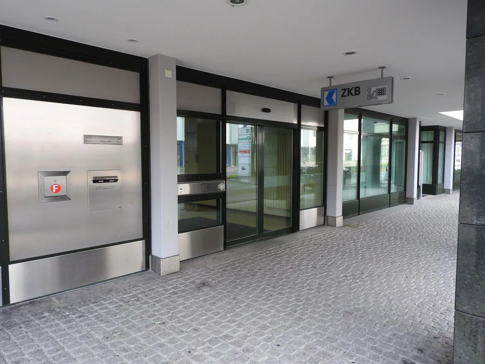 -Welcome to Business- – foto 2 di 15