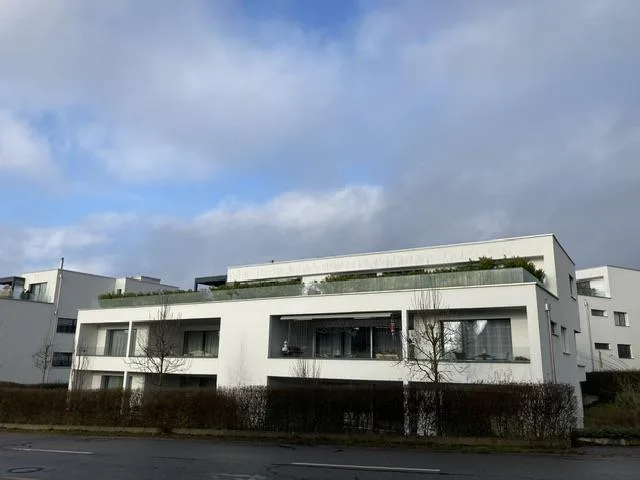 Sehr gepflegte und grosse 4½-Zimmer Parterre-Wohnung an top Lage – Foto 15 von 17