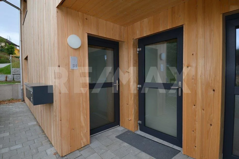 Familienhaus mit Einliegerwohnung - Perfekt als Generationenhaus oder zur Miete – Foto 3 von 14