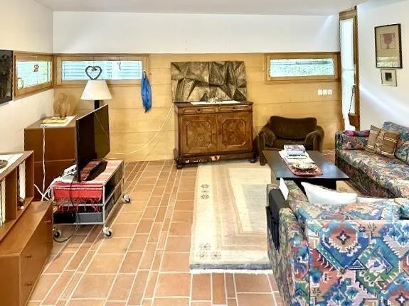 5 1/2-Zimmer-Haus mit grossem Umschwung an sehr ruhiger, Lage / cas... – Foto 5 von 30