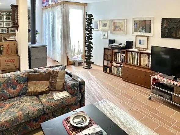 5 1/2-Zimmer-Haus mit grossem Umschwung an sehr ruhiger, Lage / cas... – Foto 4 von 30