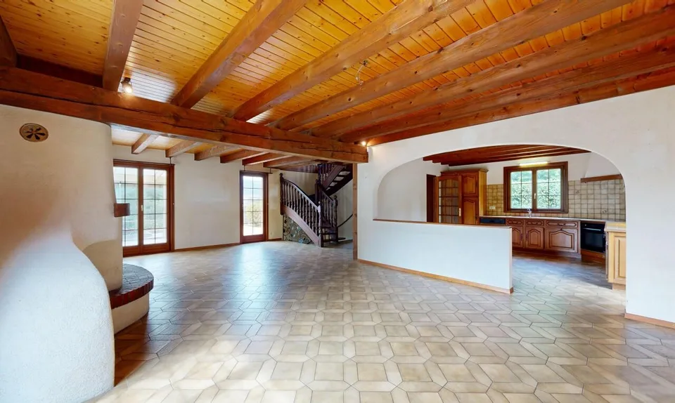 4,5-Zimmer-Einfamilienhaus, Doppelgarage und großes Grundstück – Foto 3 von 11