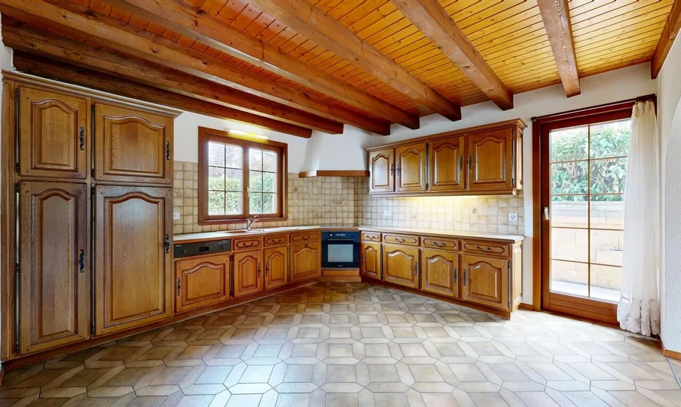 4,5-Zimmer-Einfamilienhaus, Doppelgarage und großes Grundstück – Foto 5 von 11