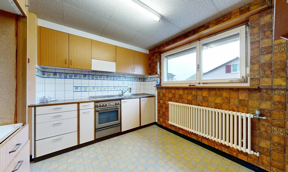 Freistehendes EFH mit viel Potenzial an ruhiger Lage – Foto 8 von 11