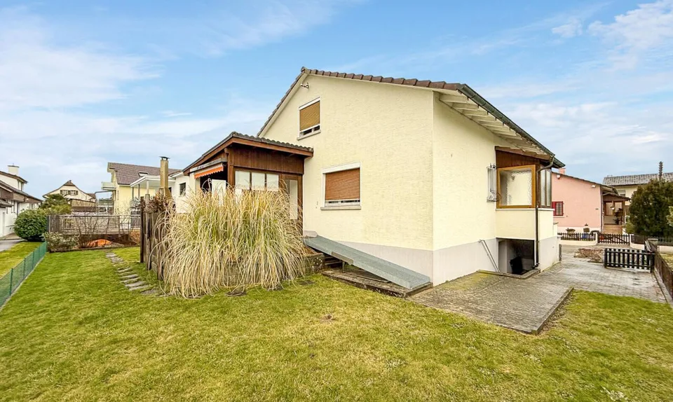 Freistehendes EFH mit viel Potenzial an ruhiger Lage – Foto 7 von 11