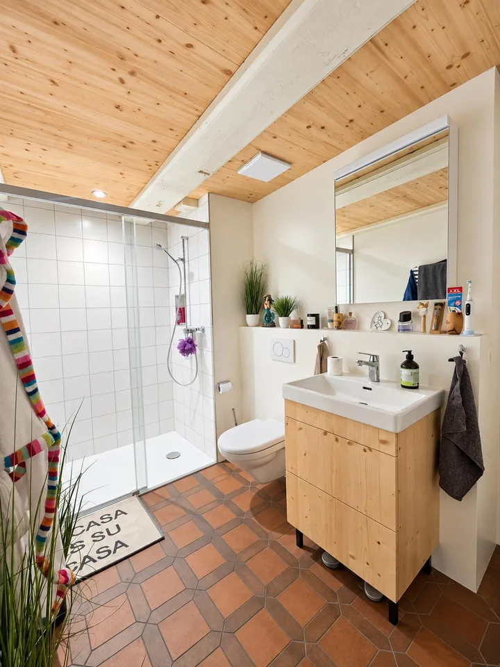 Charmant appartement 2.5 pièces à Niederlenz – Bâtiment historique, rénové à la moderne