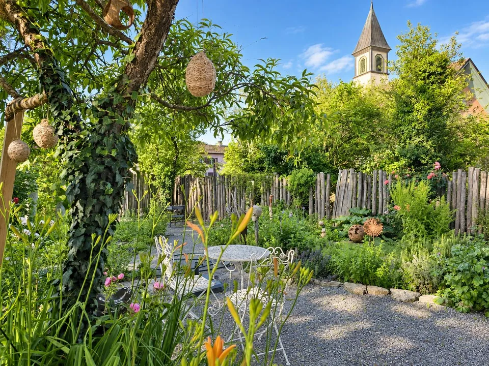 Charmant appartement 2.5 pièces à Niederlenz – Bâtiment historique, rénové à la moderne