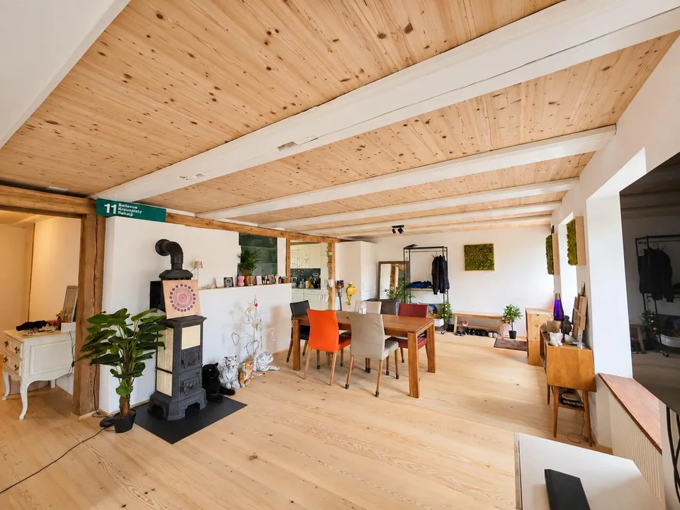 Charmant appartement 2.5 pièces à Niederlenz – Bâtiment historique, rénové à la moderne