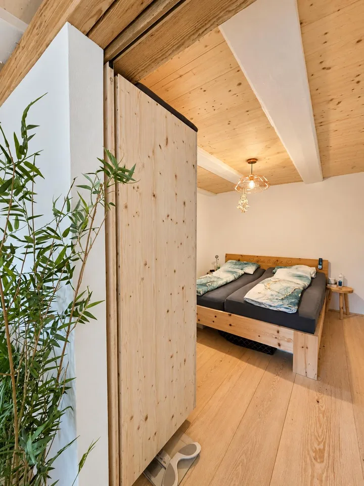 Charmant appartement 2.5 pièces à Niederlenz – Bâtiment historique, rénové à la moderne