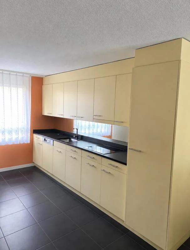 4.5-Zimmer-Erdgeschosswohnung mit Wintergarten und Gartensitzplatz