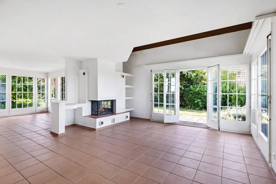 Gepflegtes Einfamilienhaus auf 1'008 m² Grundstück mit aussergewöhn... – Foto 3 von 6