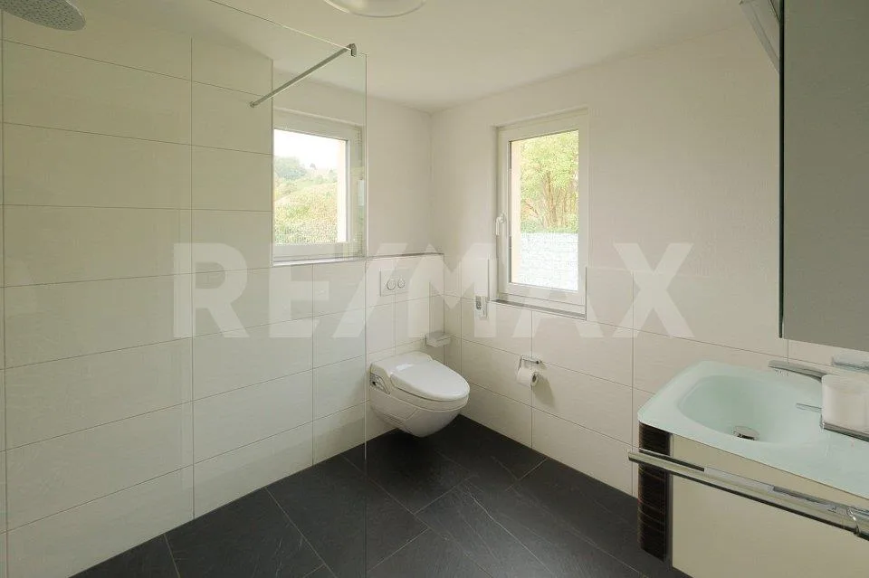 Una casa piena di possibilità in una zona residenziale popolare – foto 6 di 13