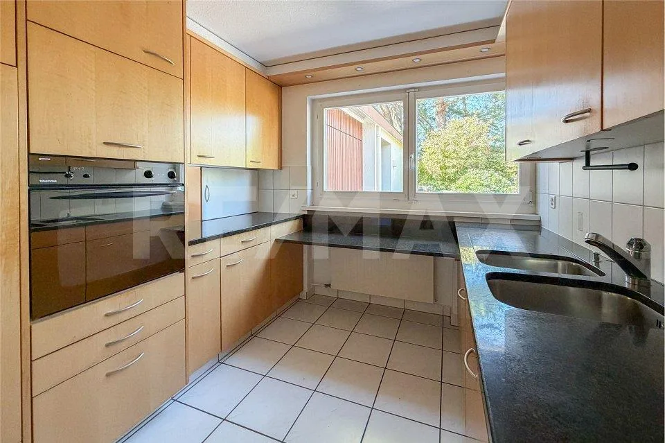 Une maison avec une vue panoramique Bungalow avec appartement annexe à Möhlin à vendre – photo 5 sur 13