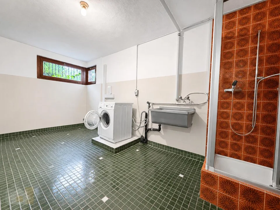 Freistehendes Einfamilienhaus in Seenähe mit grossem Garten – Foto 12 von 16