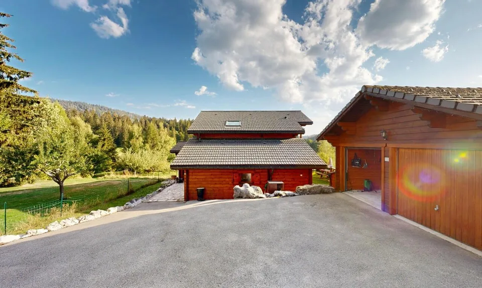 Casa eccezionale 6.5 pces ai piedi delle piste – foto 3 di 11