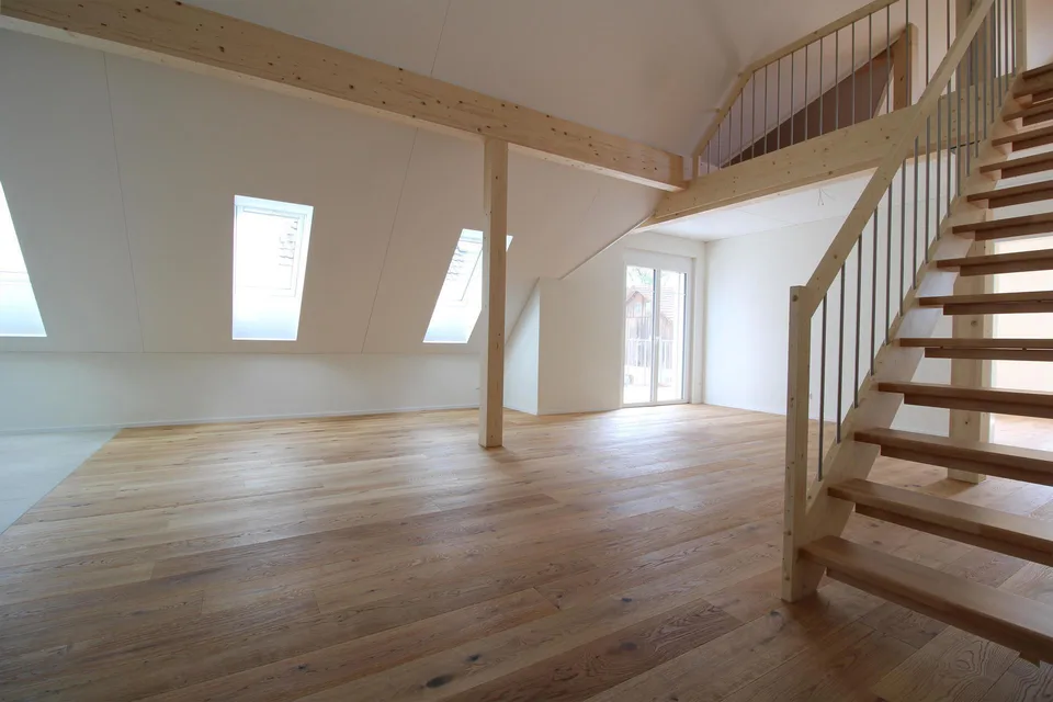 Exklusive 4.5 Zimmer-Dachwohnung mit offener Galerie und gross