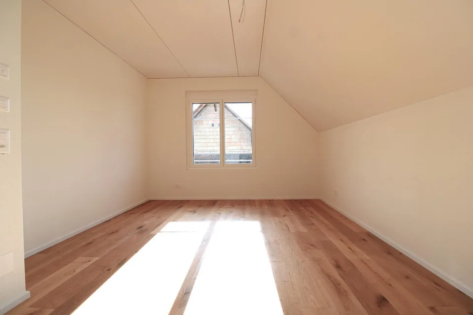 Exklusive 4.5 Zimmer-Dachwohnung mit offener Galerie und gross