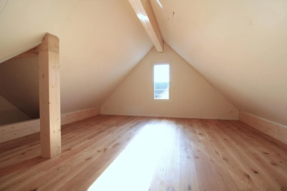 Exklusive 4.5 Zimmer-Dachwohnung mit offener Galerie und gross