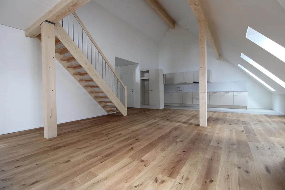 Exklusive 4.5 Zimmer-Dachwohnung mit offener Galerie und gross