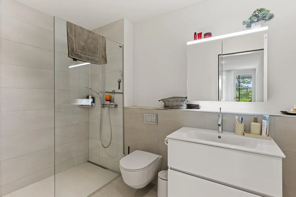 Appartement moderne de 3,5 pièces au rez-de-chaussée à Arbon – disponible immédiatement !
