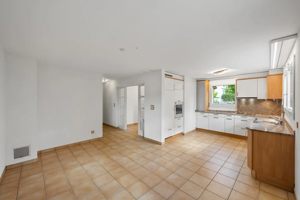 Ruhig gelegen, weit oben: Einfamilienhaus mit Panoramablick – Foto 5 von 15